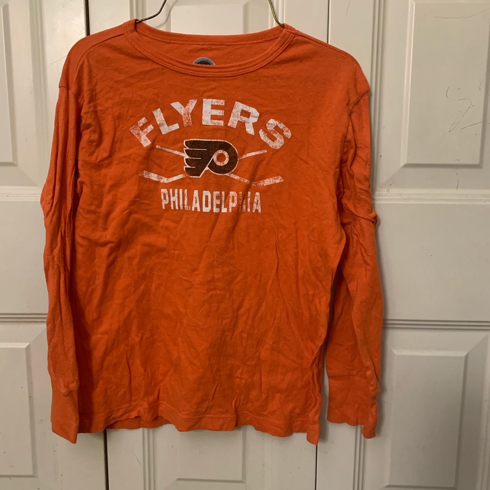 NHL Philadelphia Flyers long sleeve shirt